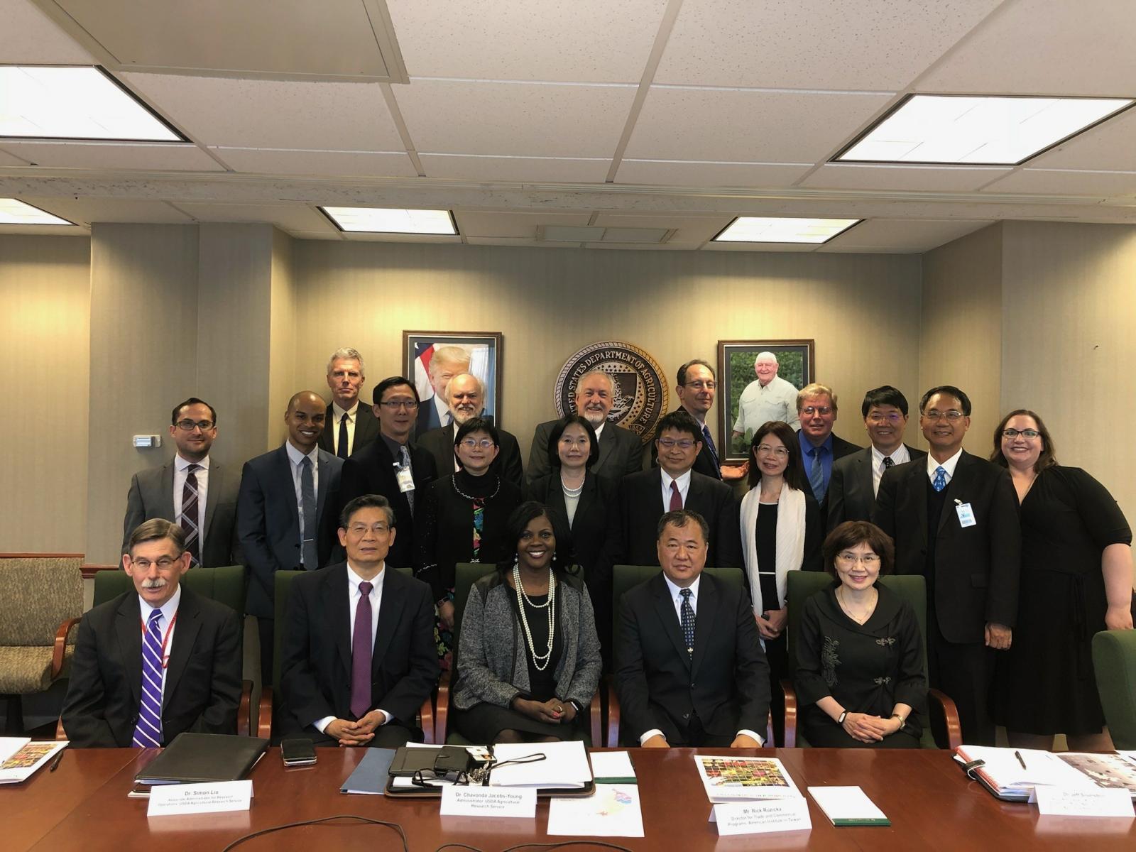 A group photo from the 3rd Meeting of the Taiwan-South Africa Joint Working Committee on for Agriculture, Forestry, and Fisheries.