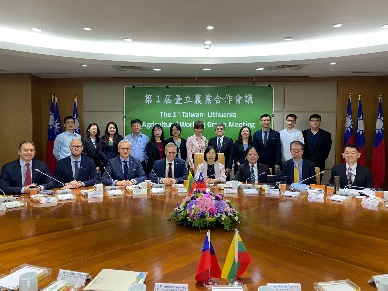 A group photo taken at the 1st Taiwan-Lithuania Agricultural Working Group Meeting.