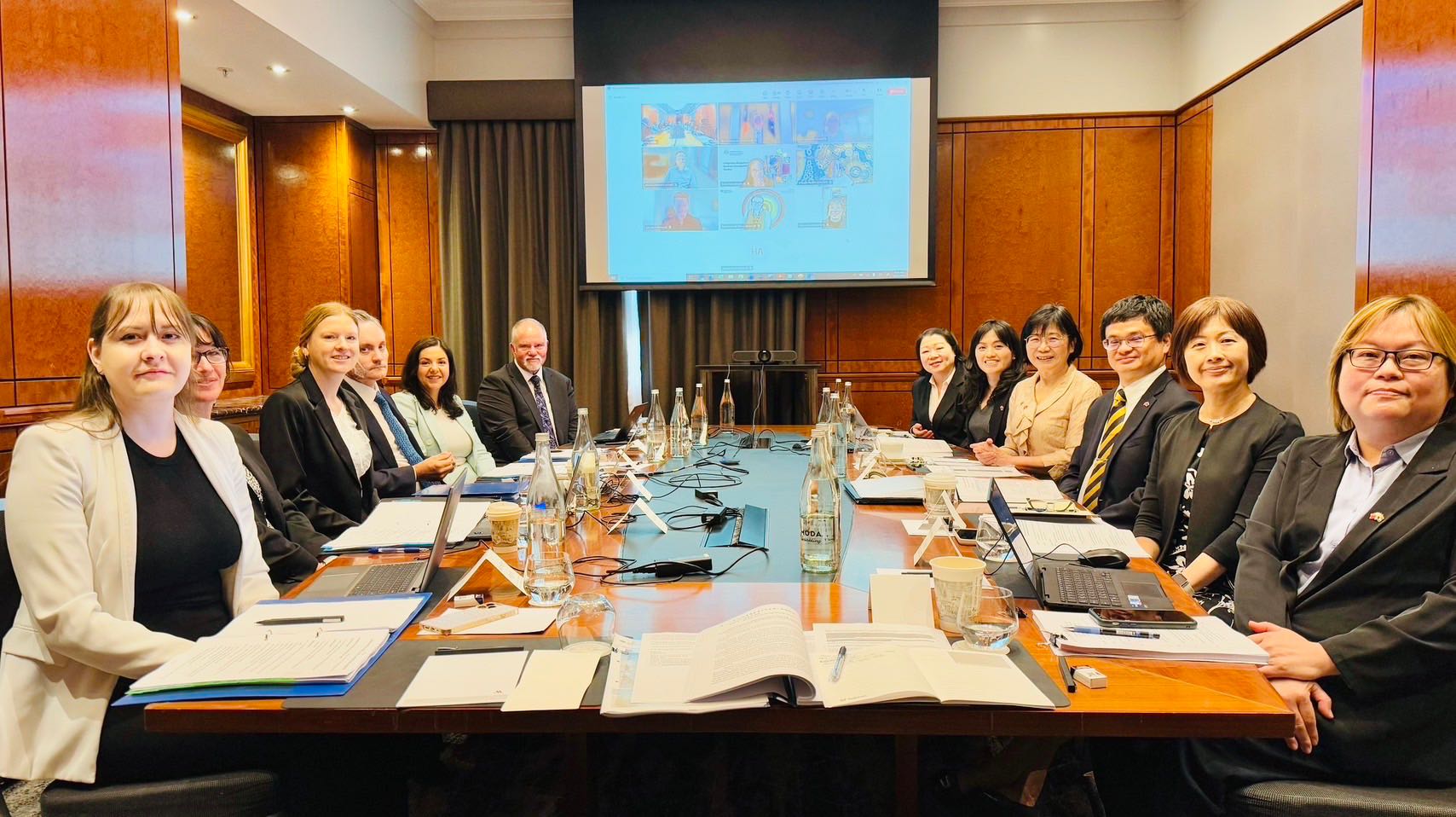 The 19th Taiwan-Australia Agricultural Working Group Meeting was held in Brisbane, Australia. Through in-person and online meetings, in-depth discussion were held with Australian officials, with fruitful results.