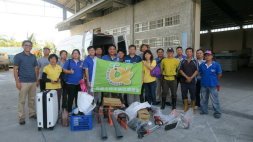 The Taoyuan Young Farmers' Club departs for Taitung to assist in the post-typhoon Nepartak recovery operation.