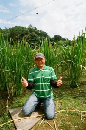 Picture 5: Chen Hsin-hao led his community to develop safe agriculture and repopulate Taiwan white minnow through the Rural Regeneration Program and the Industrial Development Interdisciplinary Cooperation Program.